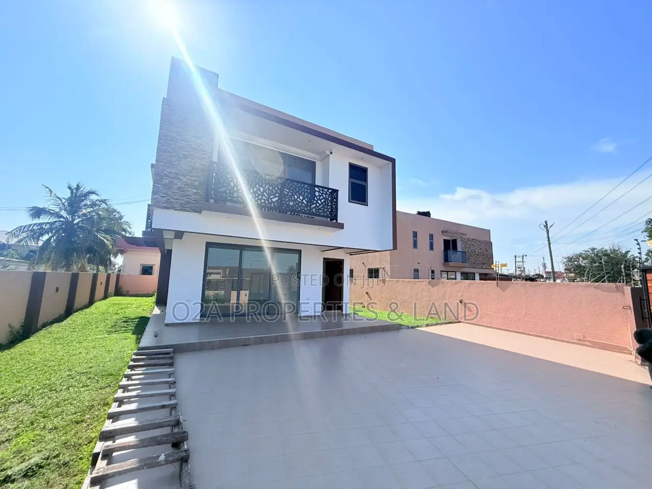 3bdrm House in Sakumono for rent in Sakumono