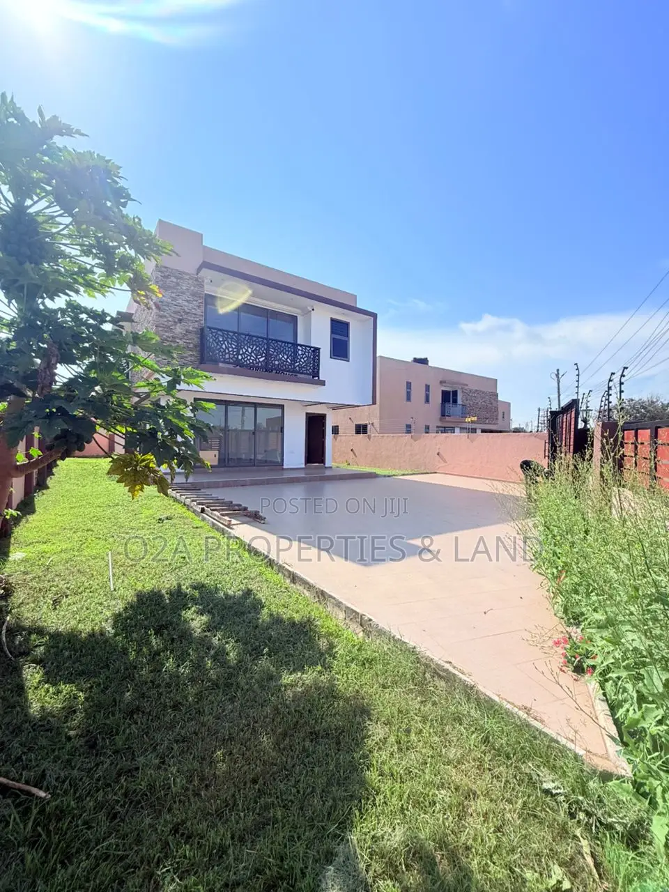 3bdrm House in Sakumono for rent in Sakumono