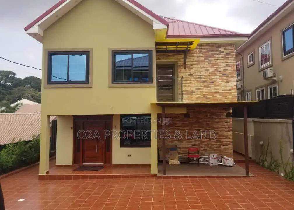 4bdrm House in Haatso, Antis for sale in Antis