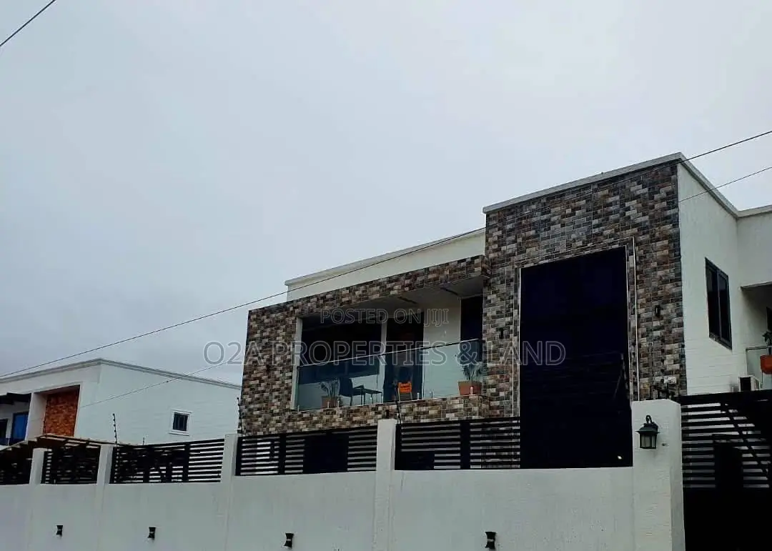 4bdrm House in Haatso, Antis for sale in Antis