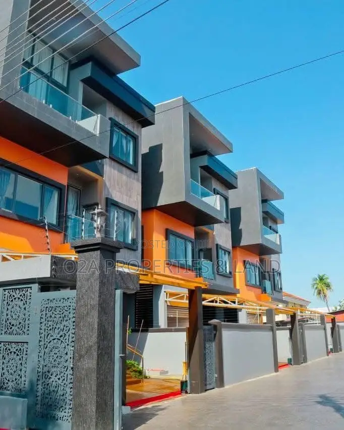Furnished 4bdrm Townhouse / Terrace in Labone, Celsbridge Area for rent in Celsbridge Area