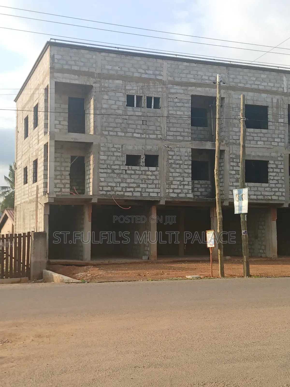 Uncompleted 14shops,15units Apartment and 2bedrms House All for Sale in Adenta