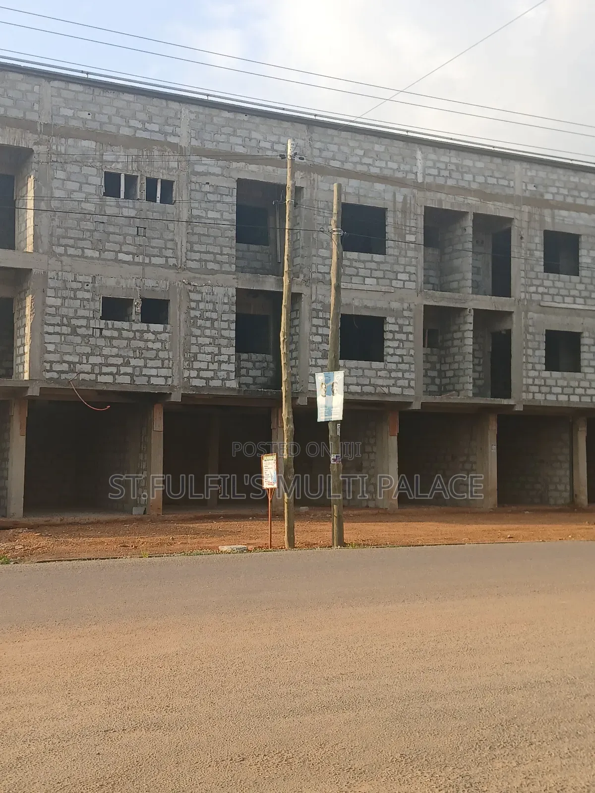 Uncompleted 14shops,15units Apartment and 2bedrms House All for Sale in Adenta