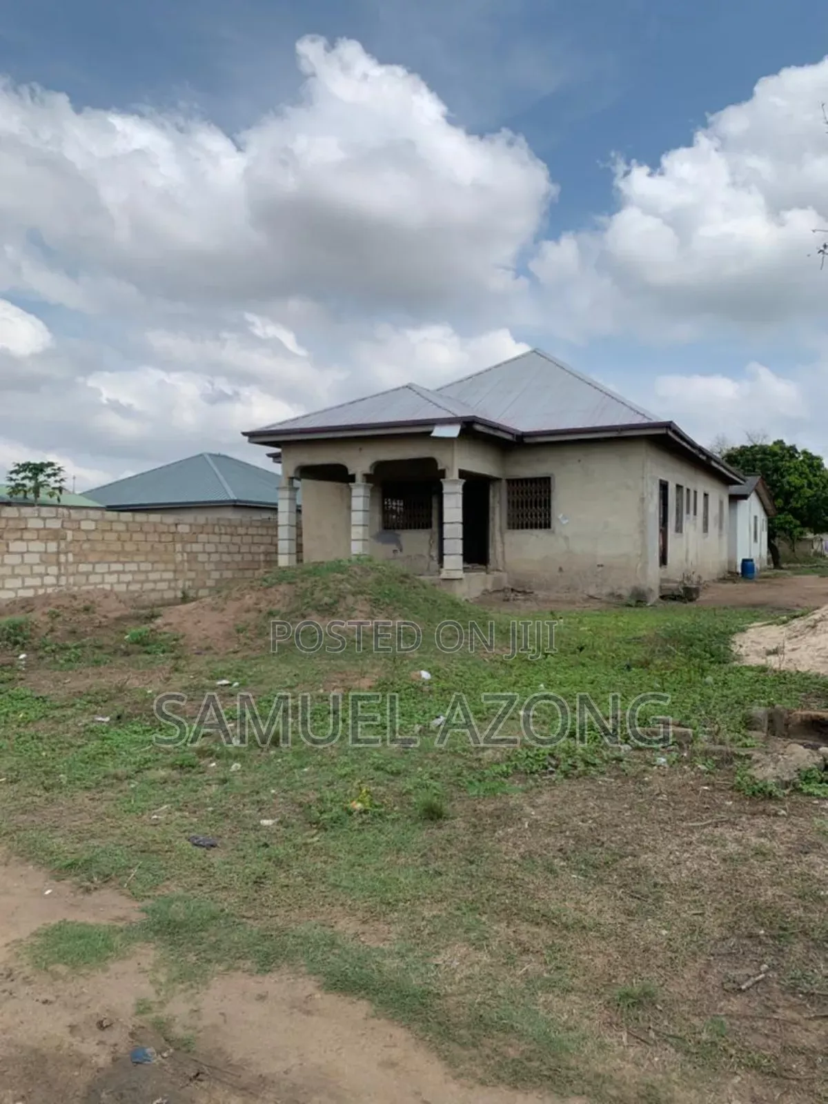 3bdrm House in Amanfrom Azonto, Accra Metropolitan for sale in Accra Metropolitan