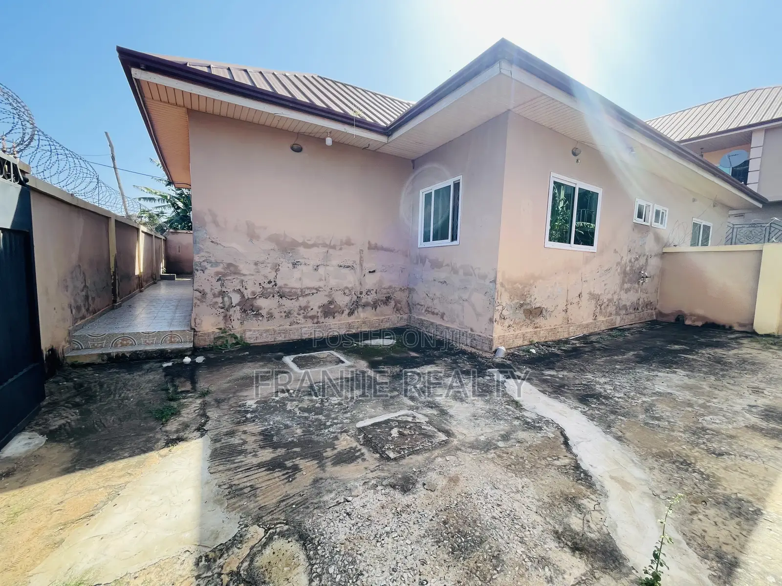 2bdrm House in Franjie Realty, West Hills Mall Area for rent in West Hills Mall Area