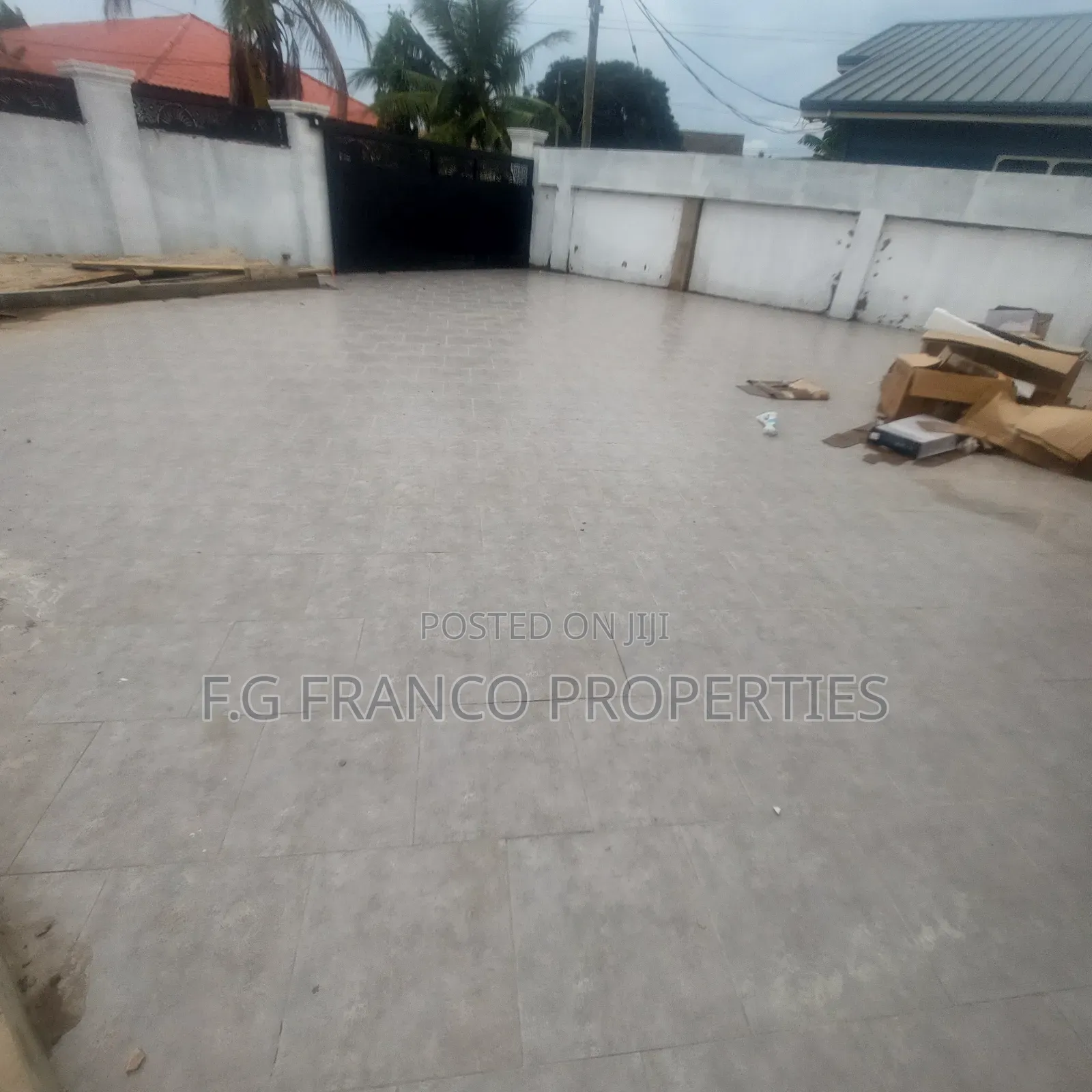 3bdrm House in Kg. Franco, Spintex for sale in Spintex
