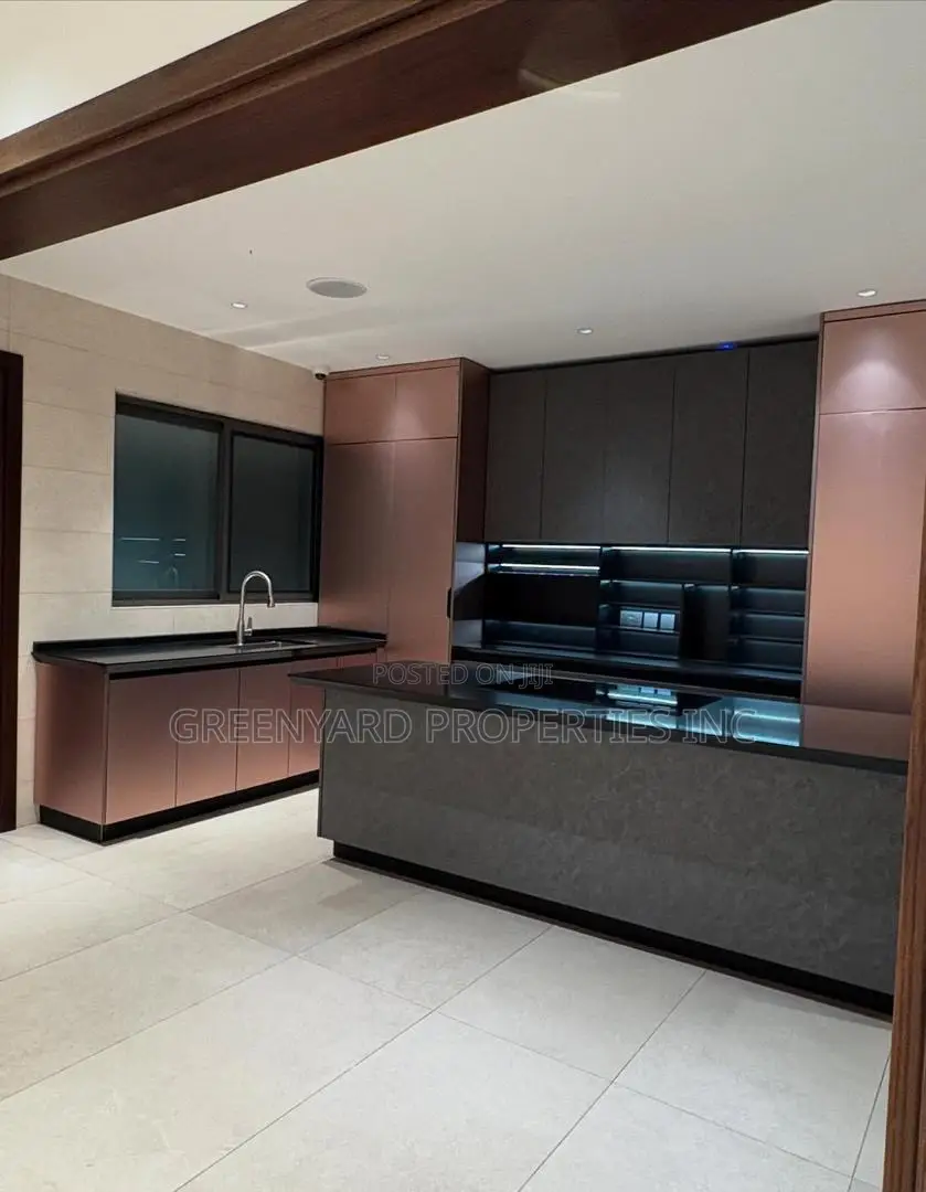 5bdrm House in Trasacco, Adjiriganor for sale in Adjiriganor