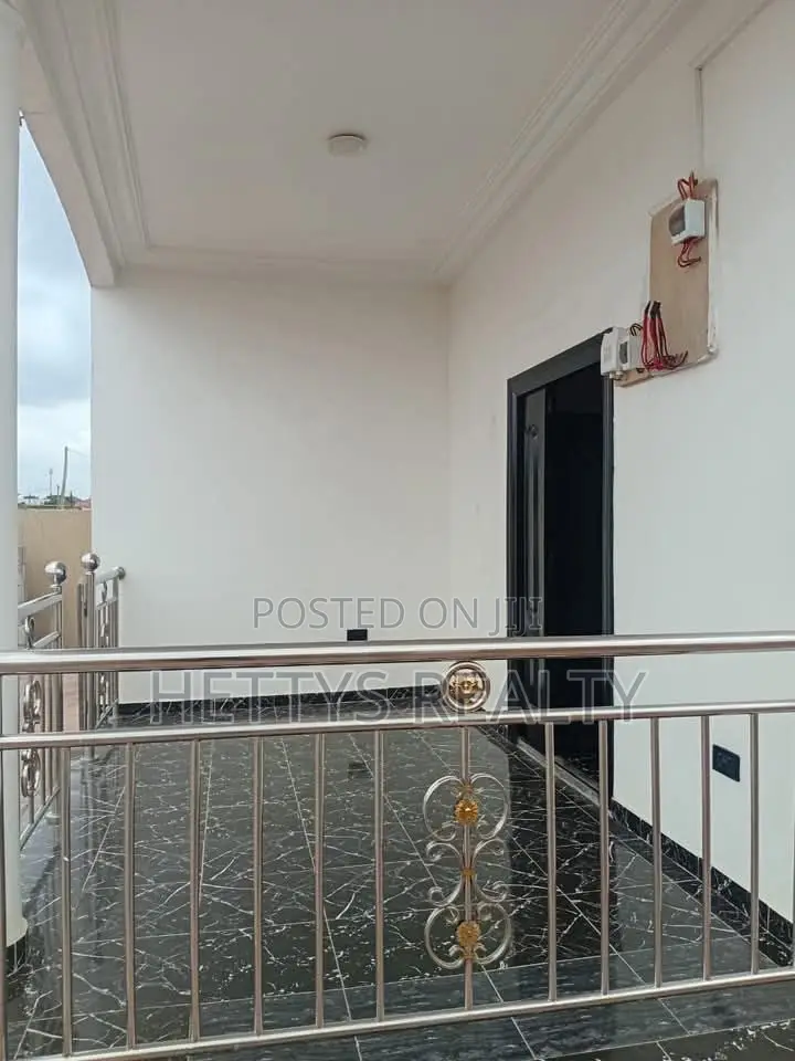 4bdrm House in East Legon for sale in East Legon