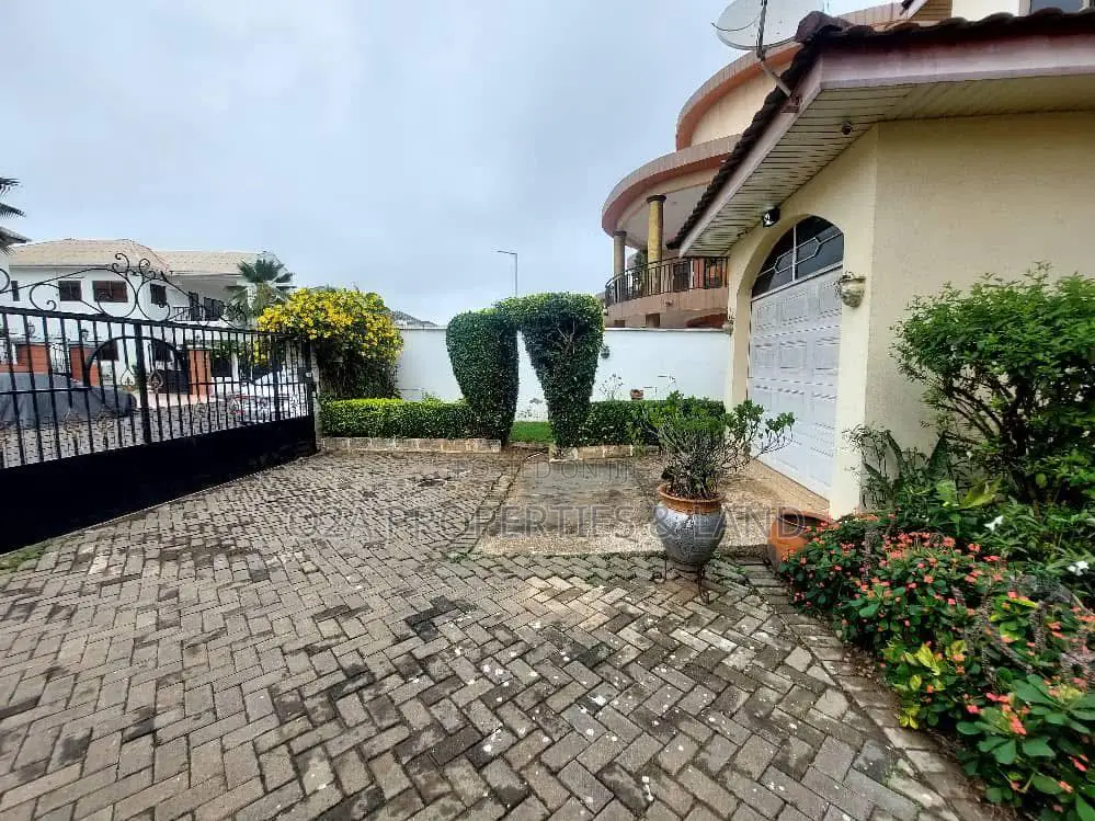 4bdrm House in Cantonments, Acquinas for sale in Acquinas
