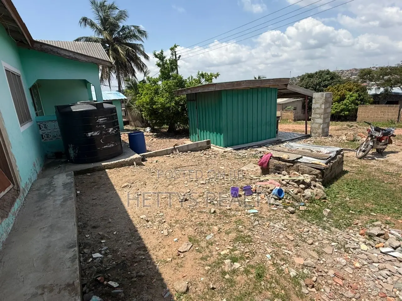 5bdrm House in Gbawe for sale in Gbawe
