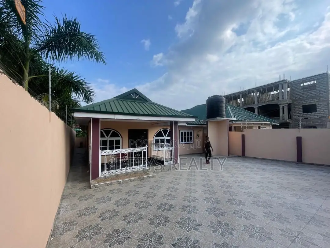 3bdrm House in Amasaman for sale in Amasaman