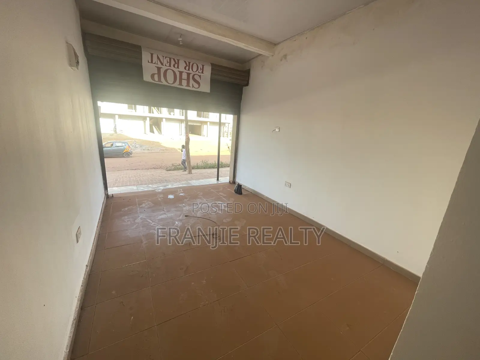 Store for Rent at Bortianor, Aplaku. in Bortiano
