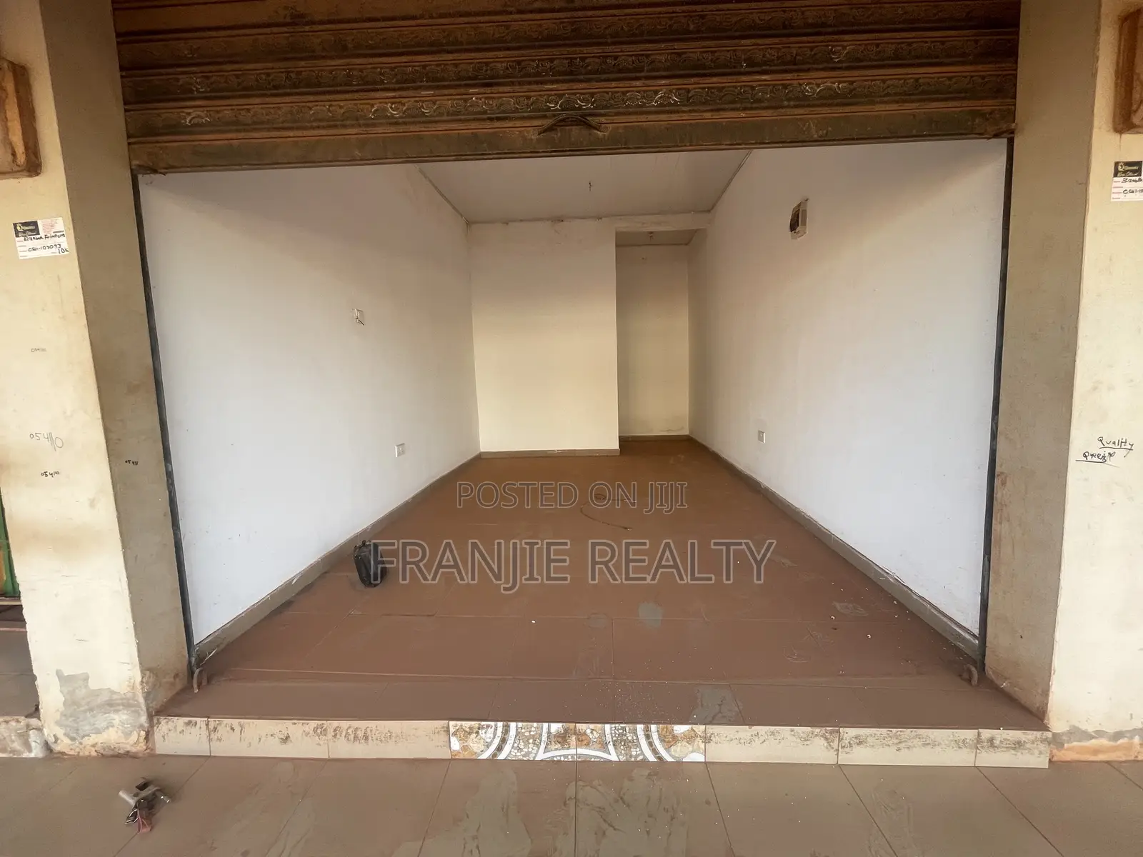 Store for Rent at Bortianor, Aplaku. in Bortiano