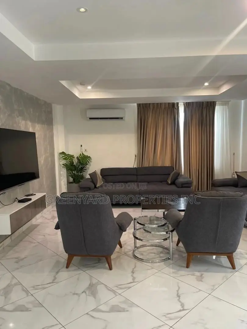 Furnished 4bdrm Townhouse / Terrace in Adjiringanor, Adjiriganor in Adjiriganor
