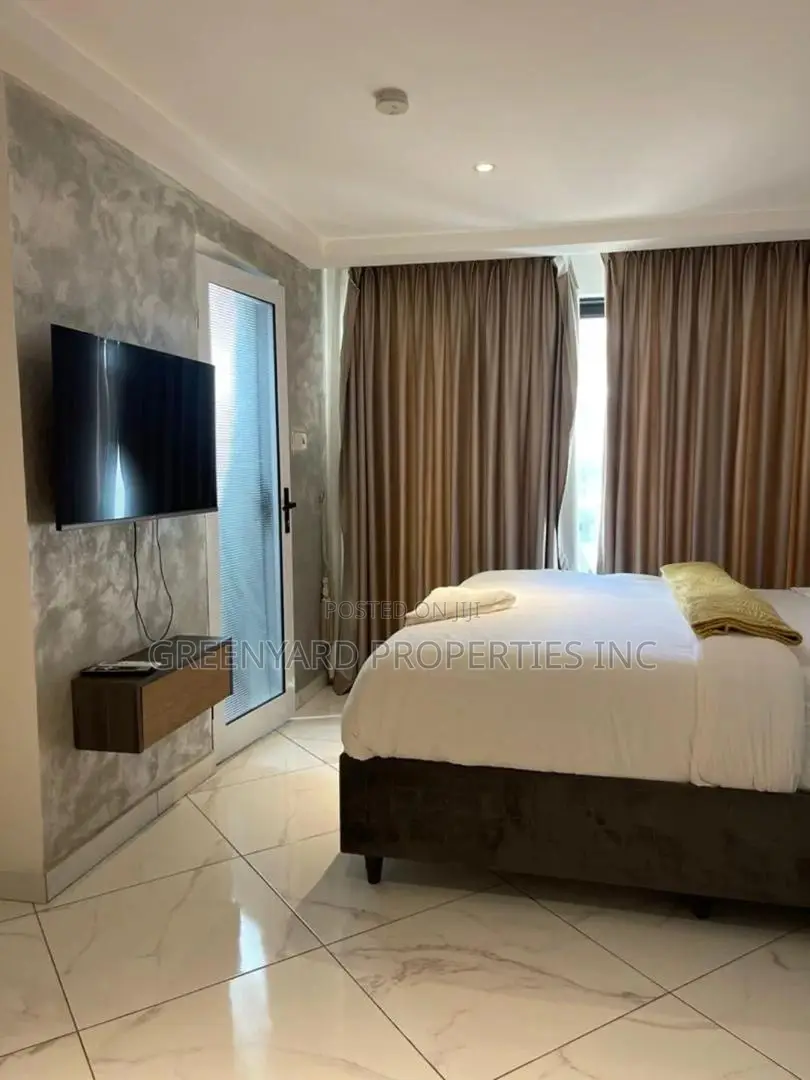 Furnished 4bdrm Townhouse / Terrace in Adjiringanor, Adjiriganor in Adjiriganor
