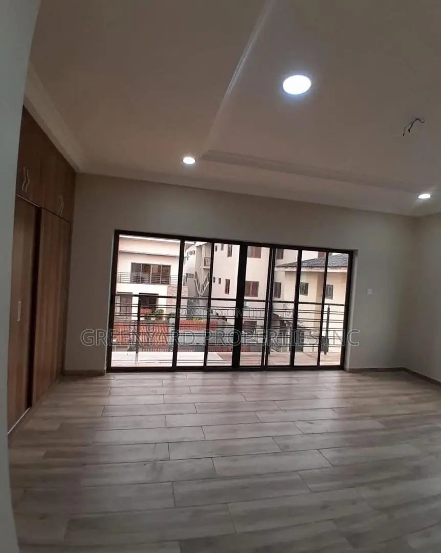 4bdrm Townhouse / Terrace in Trasacco, Adjiriganor for rent in Adjiriganor