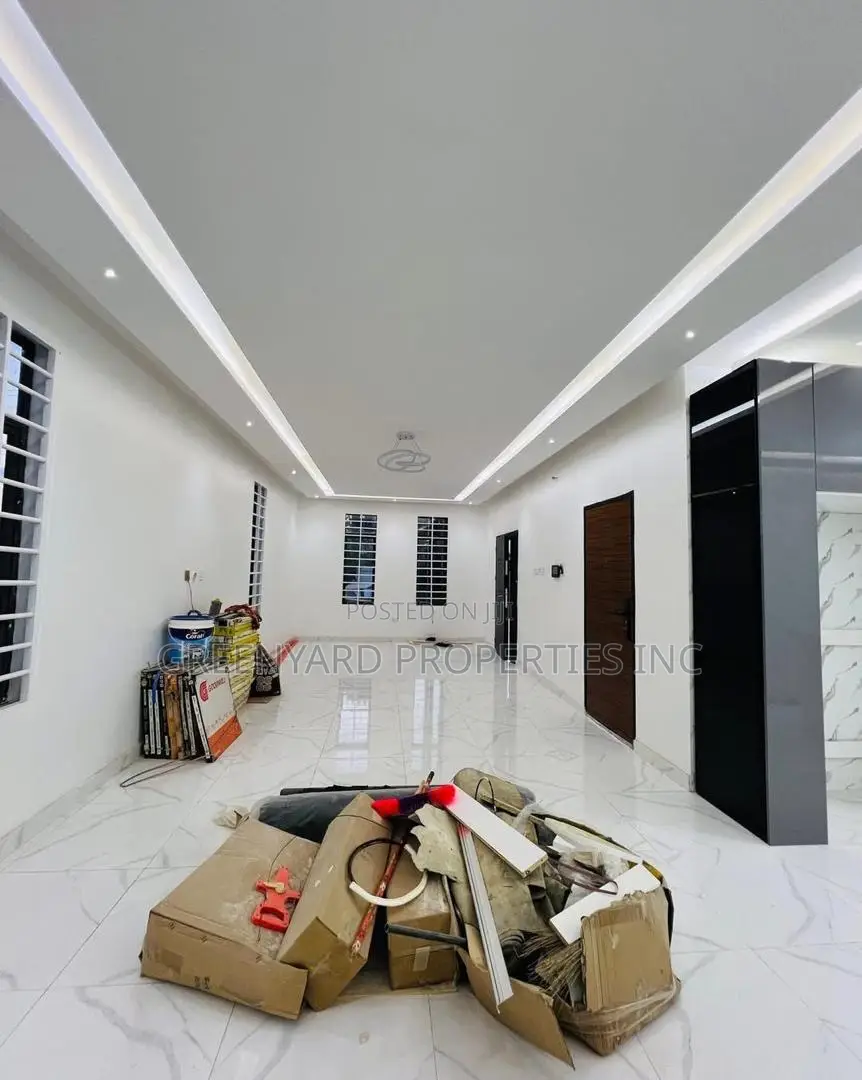3bdrm House in Hills, East Legon for sale in East Legon