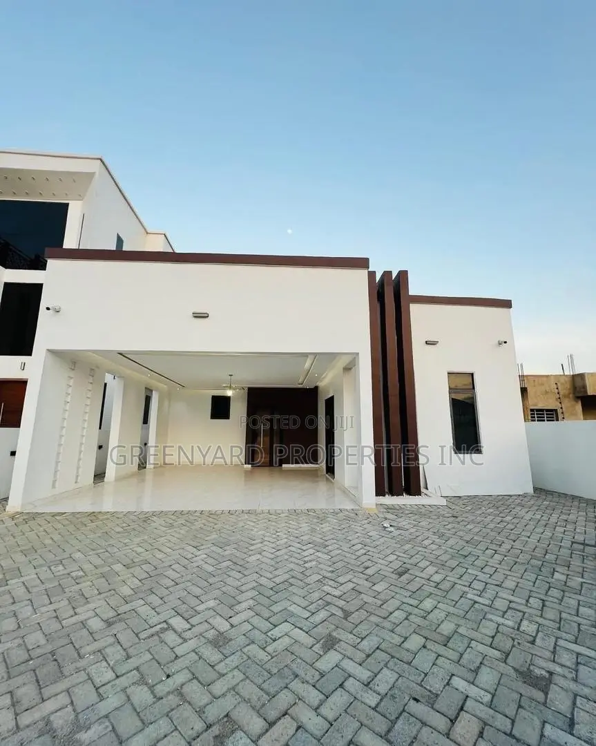 3bdrm House in Hills, East Legon for sale in East Legon