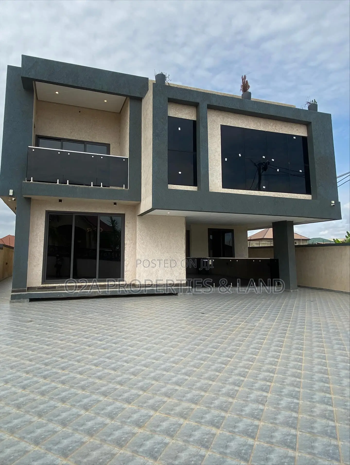 4bdrm House in Lakeside Community 8 for sale in Lake Side Estate