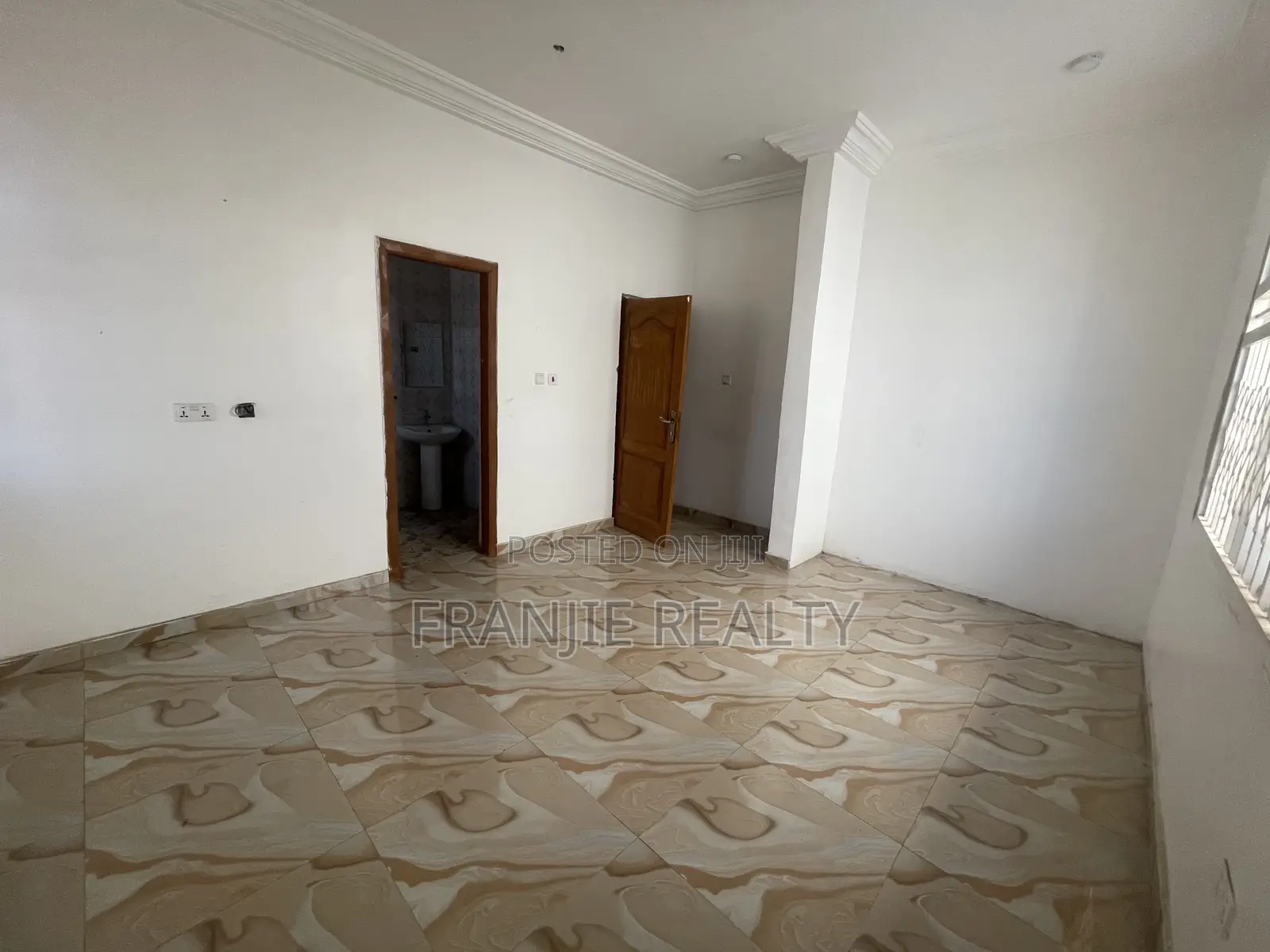 2bdrm Apartment in Franjie Realty, Tetegu for rent in Tetegu