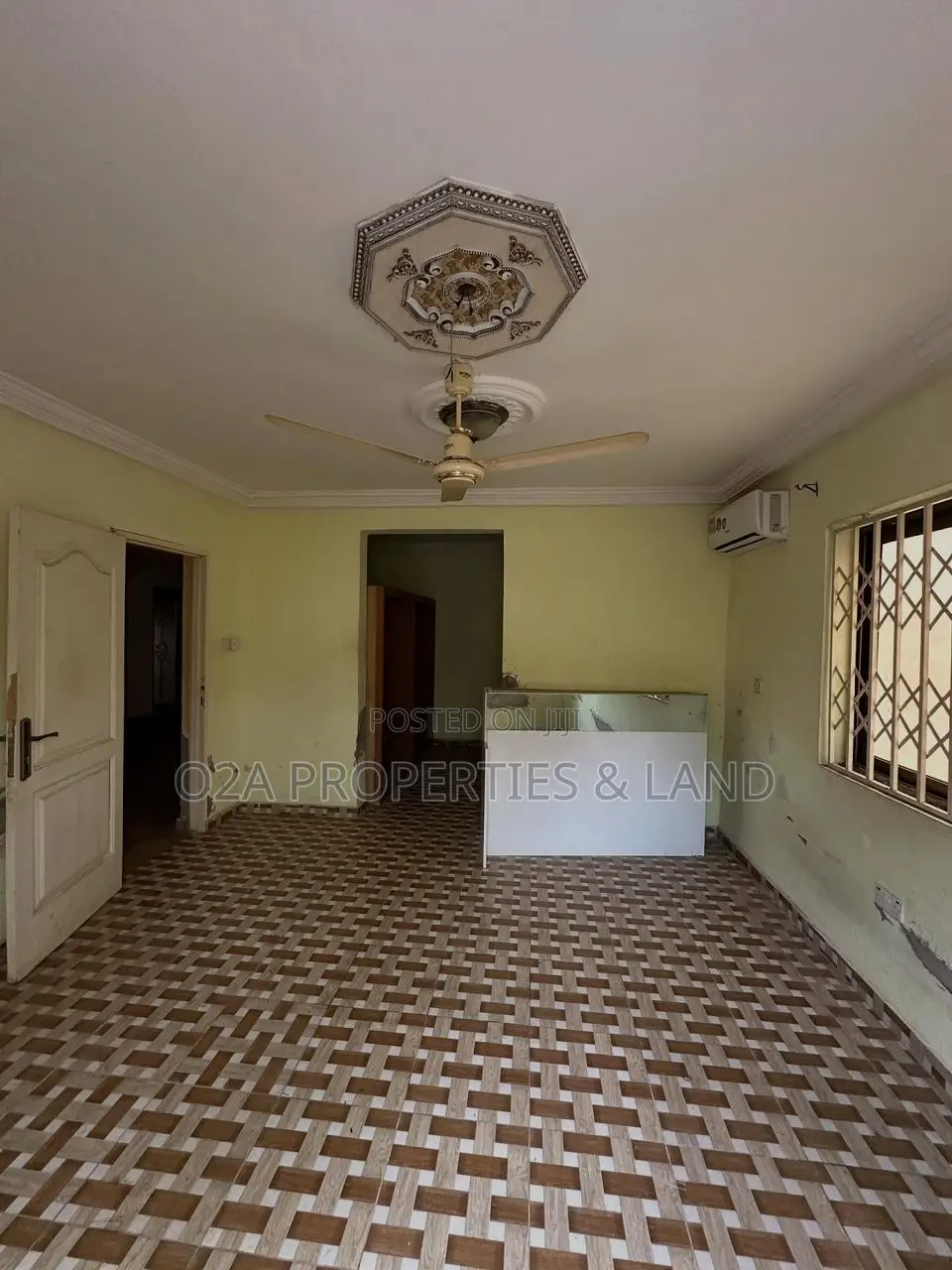 5bdrm House in East Legon (Near A&C for sale in A&C Mall Area