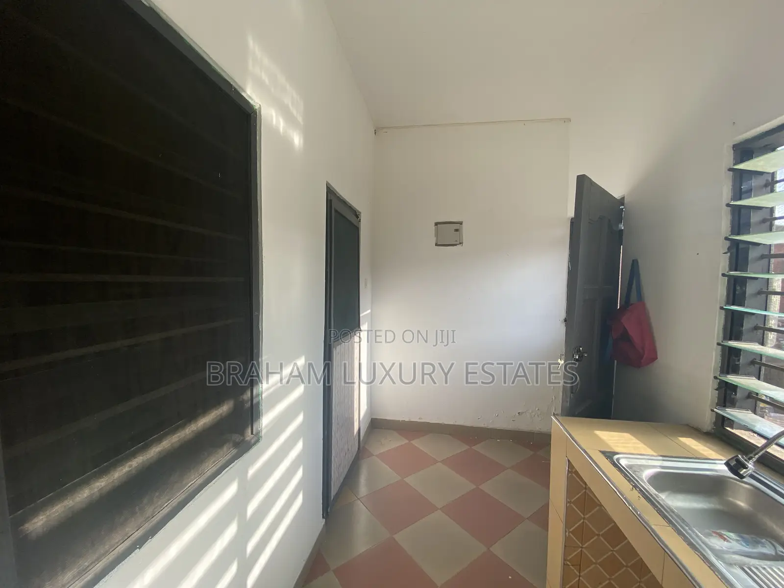 1bdrm Apartment in Braham Luxury, Nungua for rent in Nungua