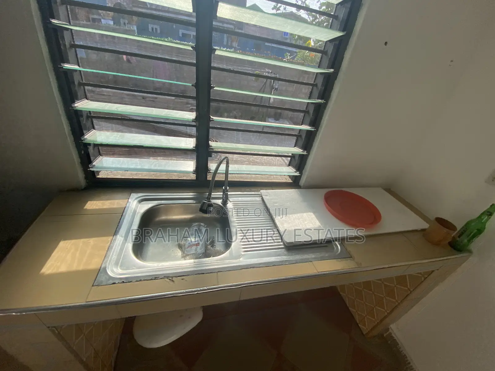 1bdrm Apartment in Braham Luxury, Nungua for rent in Nungua