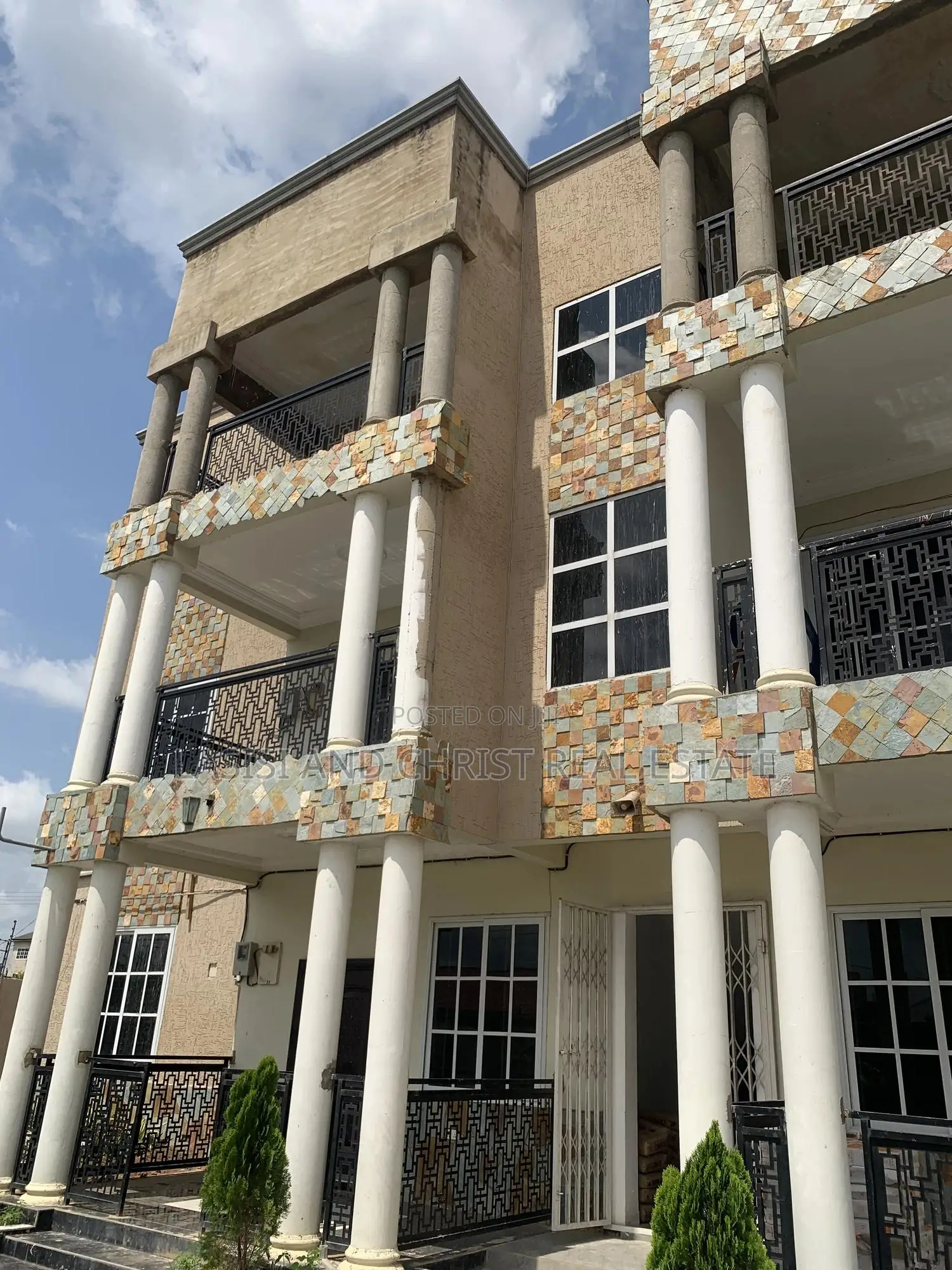 2bdrm Apartment in Lasisi And Christ, Amasaman for rent in Amasaman
