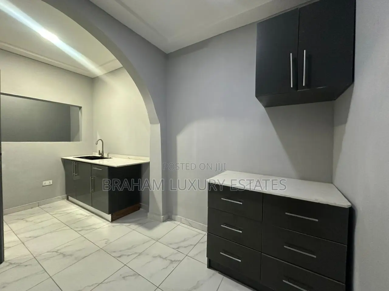 3bdrm Apartment in Braham Luxury, Spintex for rent in Spintex