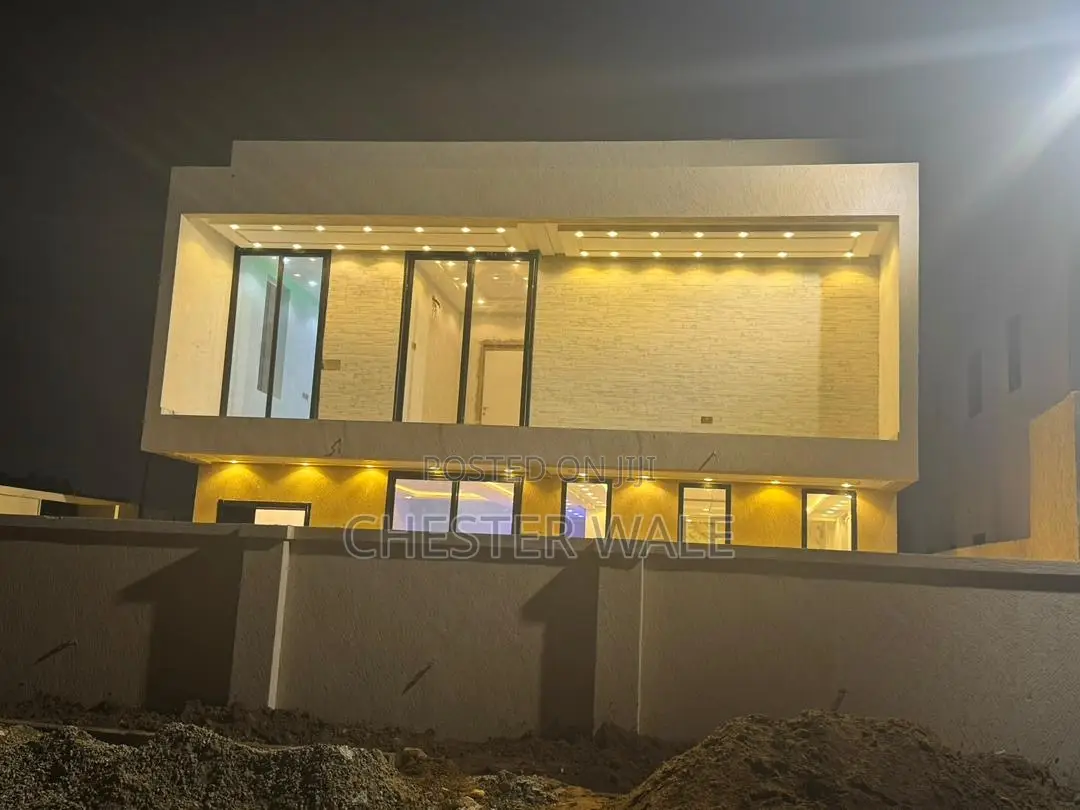 5bdrm House in Greater Accra for sale in Greater Accra