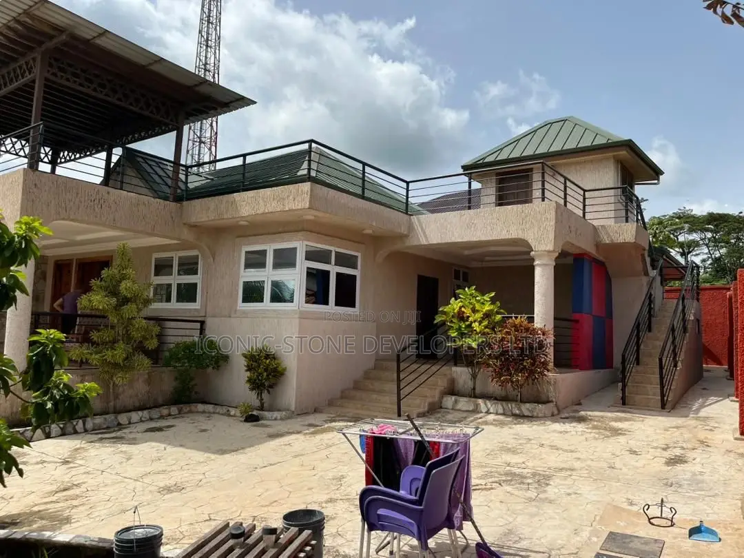 4bdrm House in Akropong, Akuapim North for sale in Akuapim North