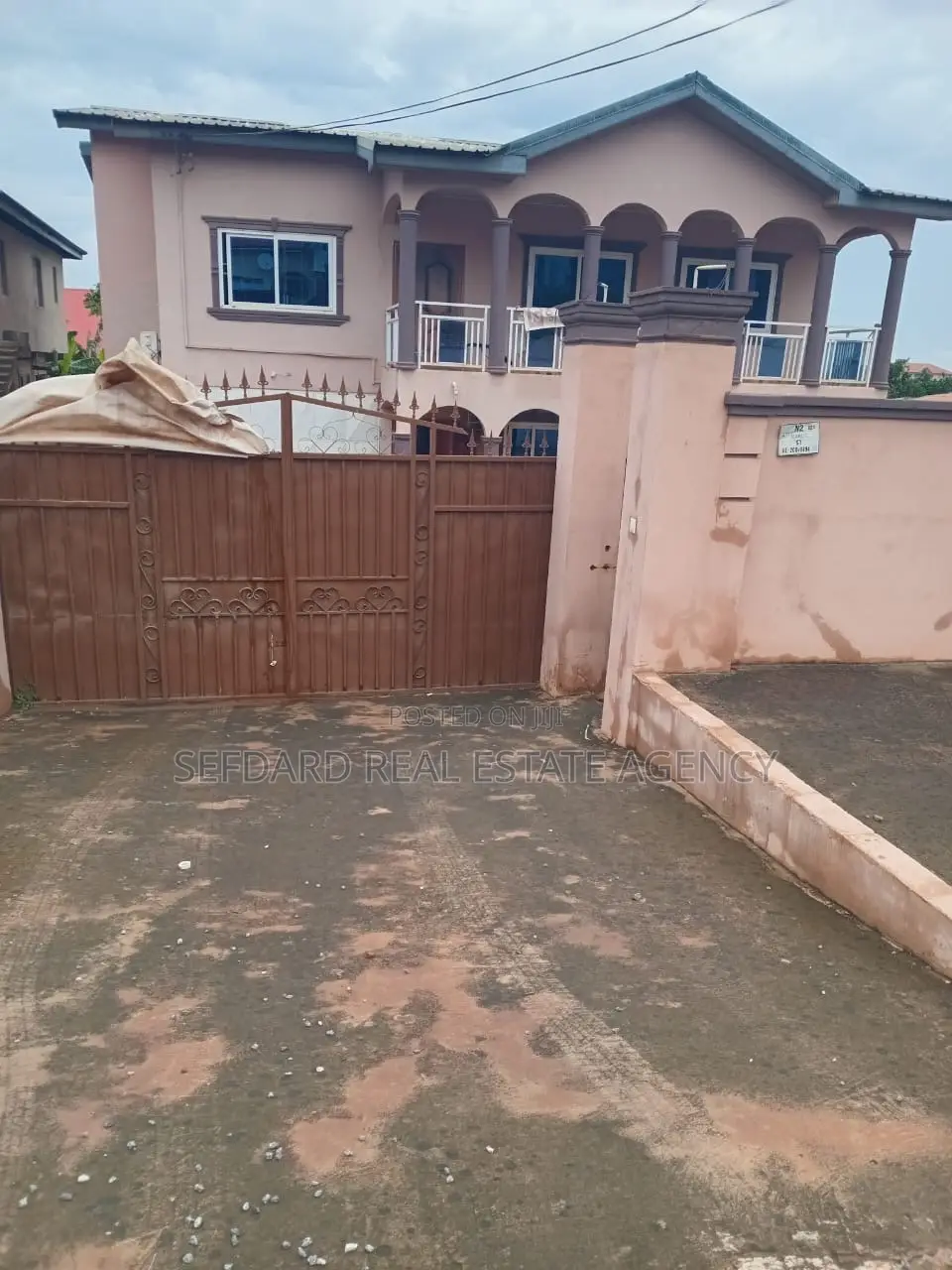 5bdrm House in Kwabenya for sale in Kwabenya