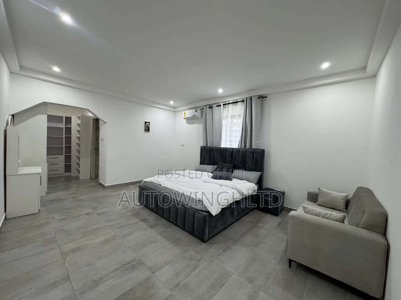 Furnished 4bdrm House in Luxe Palace, East Legon for rent in East Legon
