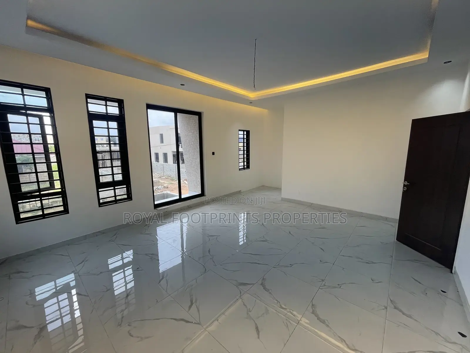 3bdrm House in Luxelooks Properties, East Legon for rent in East Legon