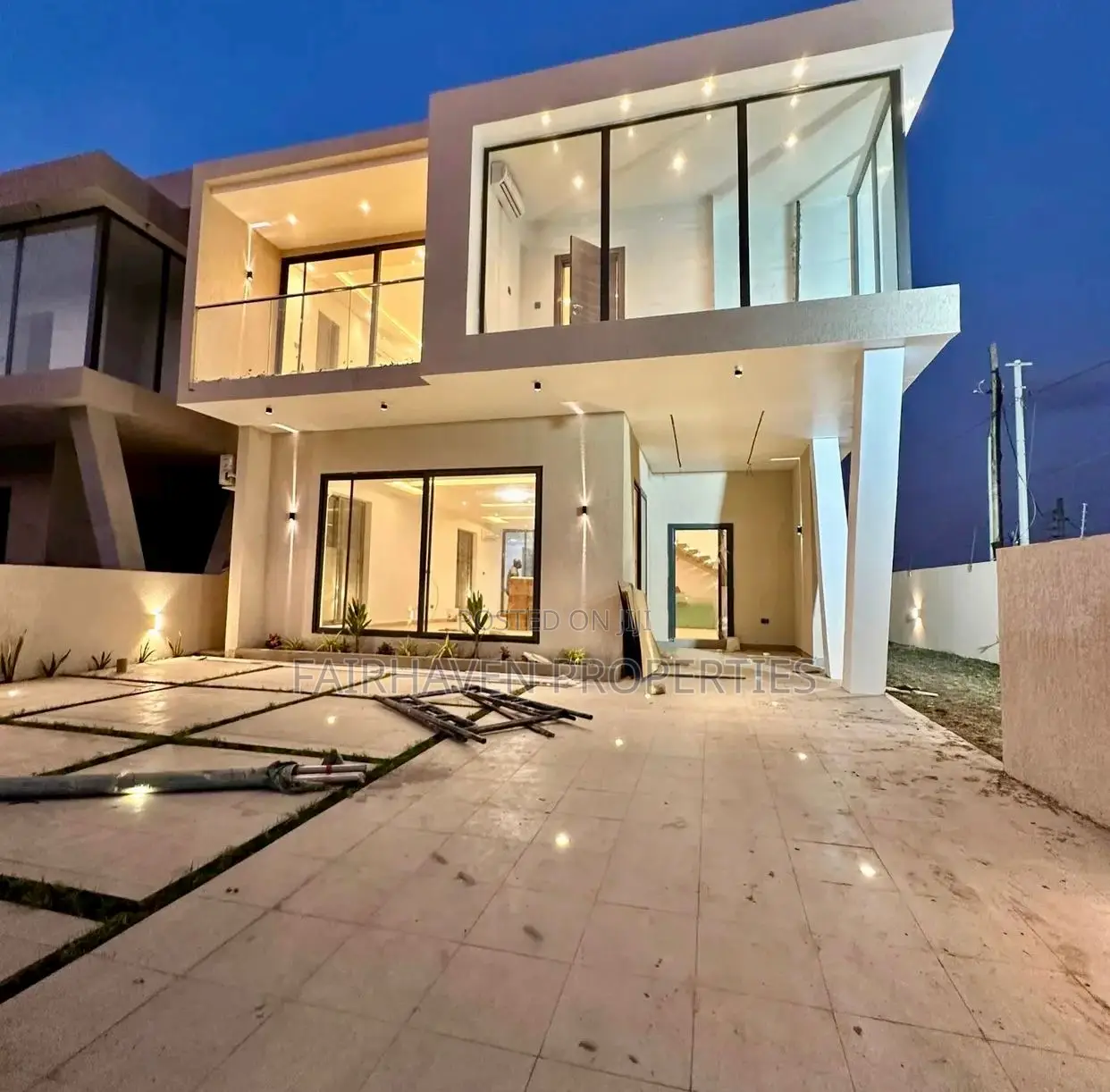 4bdrm House in Fairhaven, East Legon for sale in East Legon