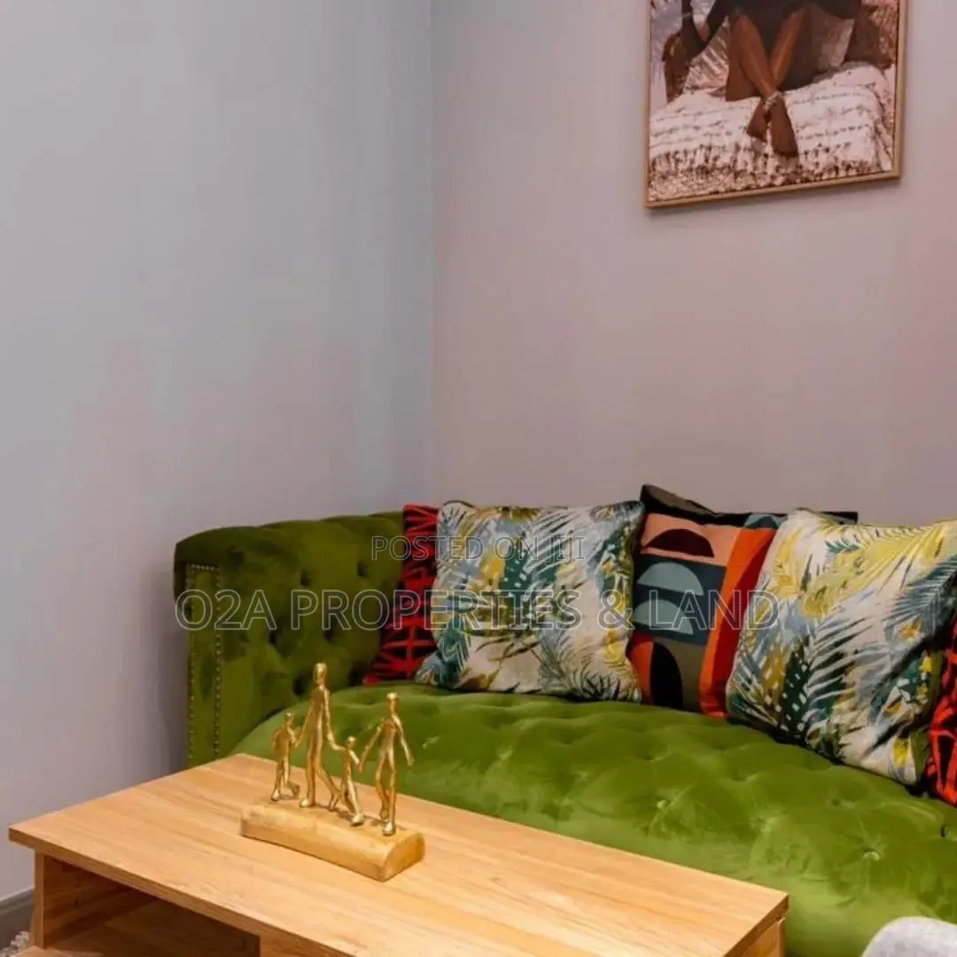 Furnished 2bdrm House in Cantonments, Acquinas for sale in Acquinas