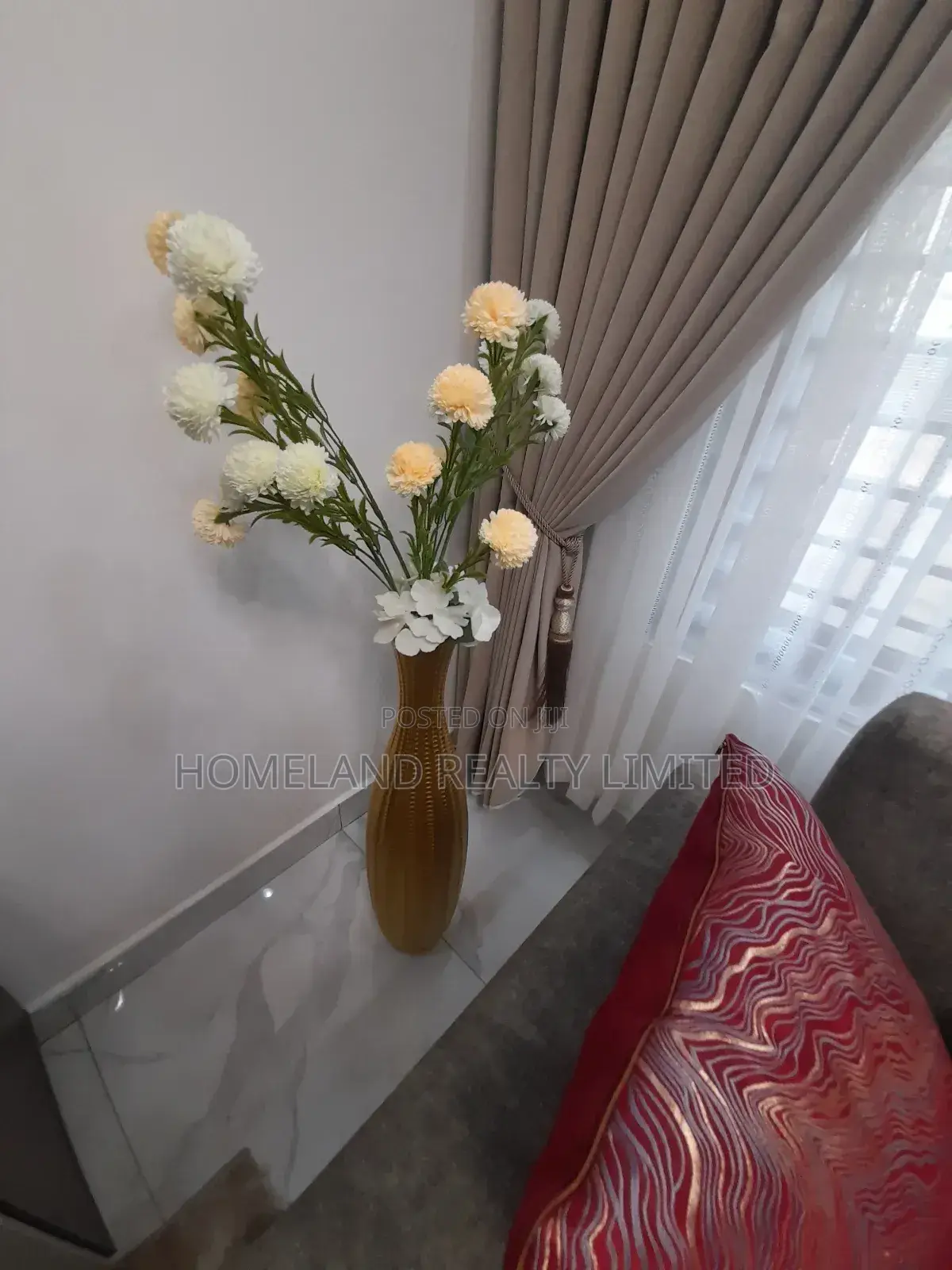 3bdrm Townhouse/Terrace in Tango Hills, Accra Metropolitan for sale in Accra Metropolitan