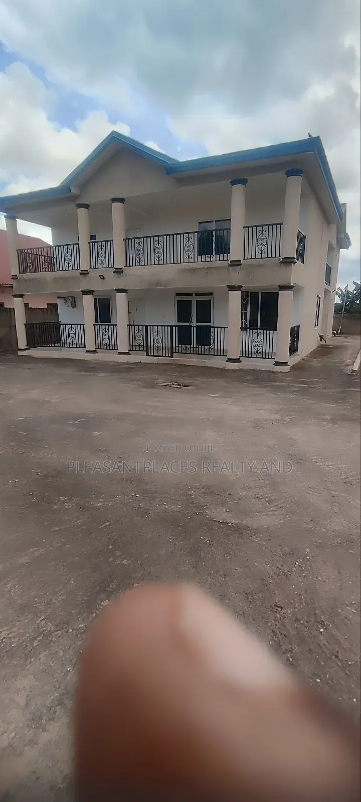 5bdrm House in Pleasantplaces, Ofankor for sale in Ofankor