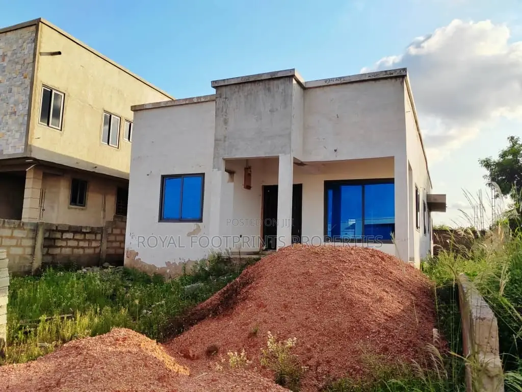 3bdrm House in Luxelooks Properties, Adenta for sale in Adenta
