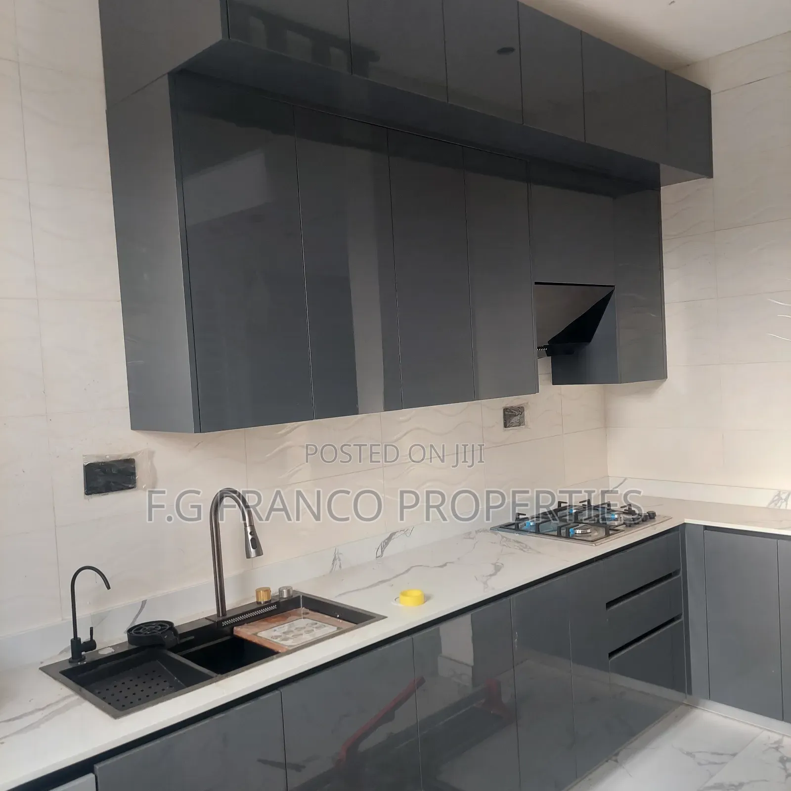 Furnished 3bdrm Apartment in Kg. Franco, Adjiriganor for sale in Adjiriganor