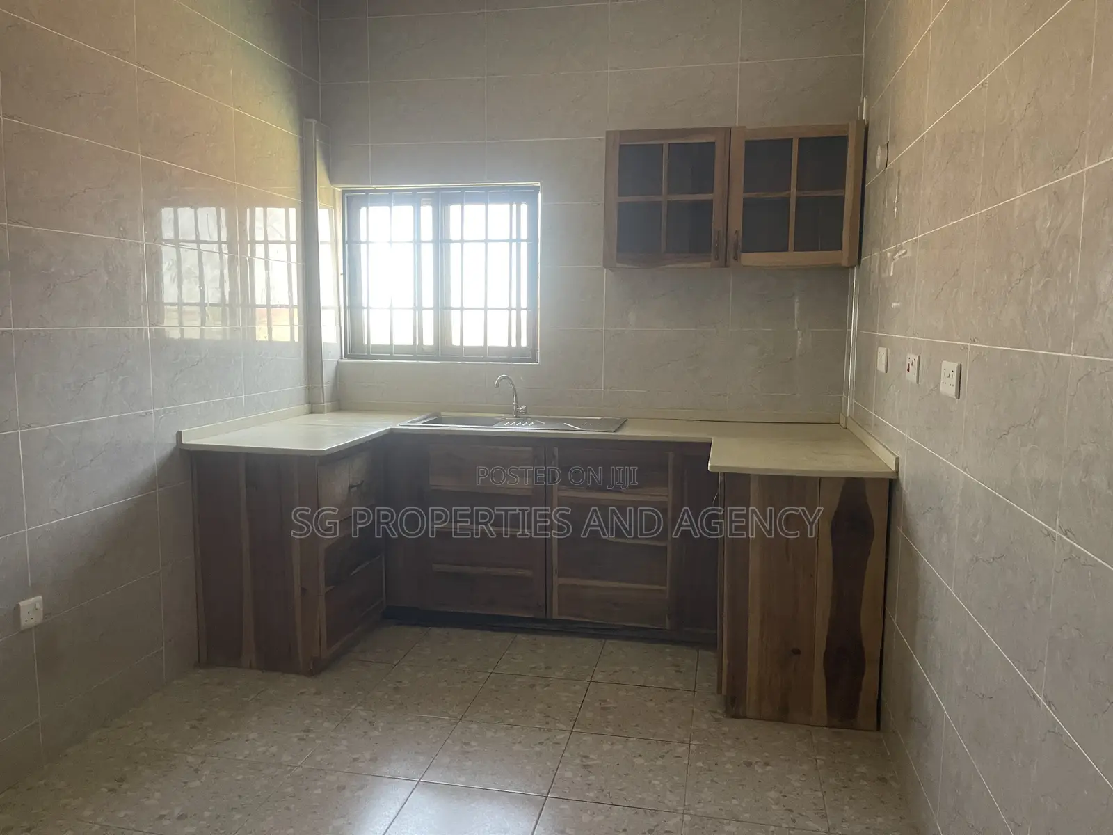 3bdrm Apartment in Coastal, Accra Metropolitan for rent in Accra Metropolitan