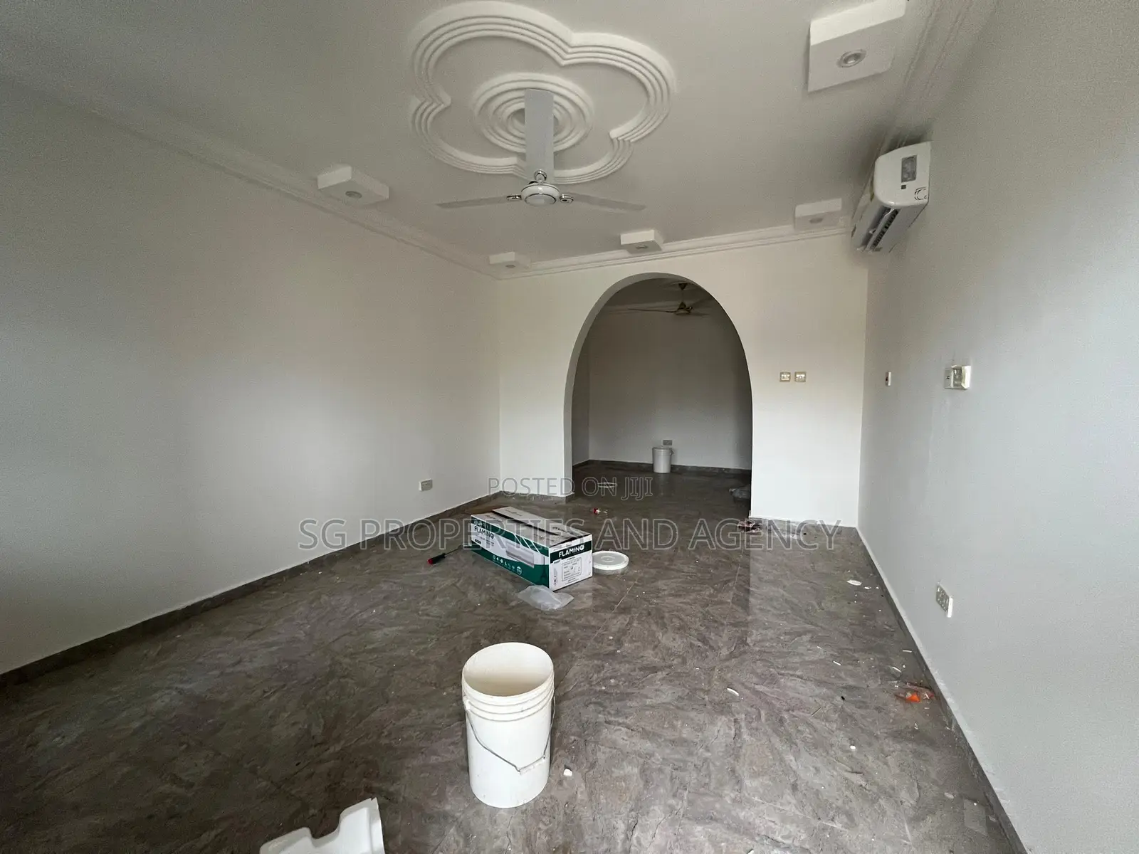 2bdrm Apartment in Lashibi, Sakumono for rent in Sakumono