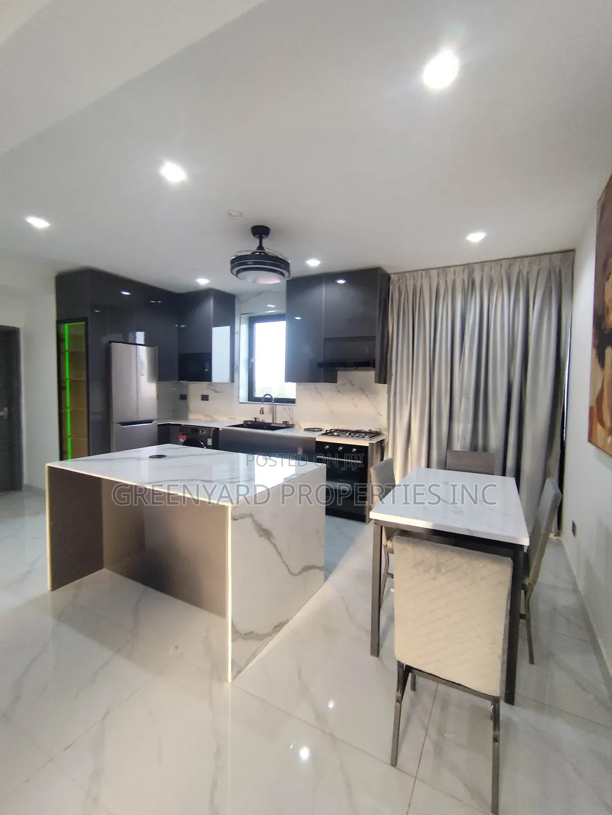 Furnished 2bdrm Apartment in A&C, East Legon for rent in East Legon