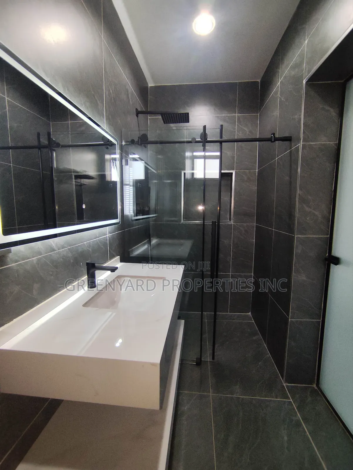 Furnished 2bdrm Apartment in A&C, East Legon for rent in East Legon