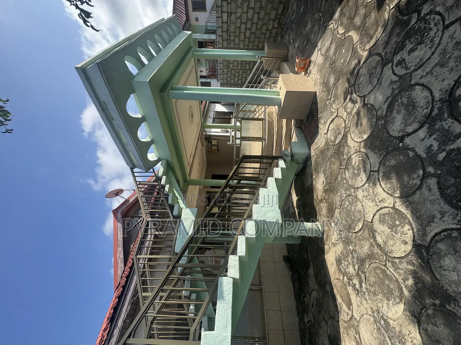 6bdrm House in Pyramid Estate, Kasoa for sale in Kasoa