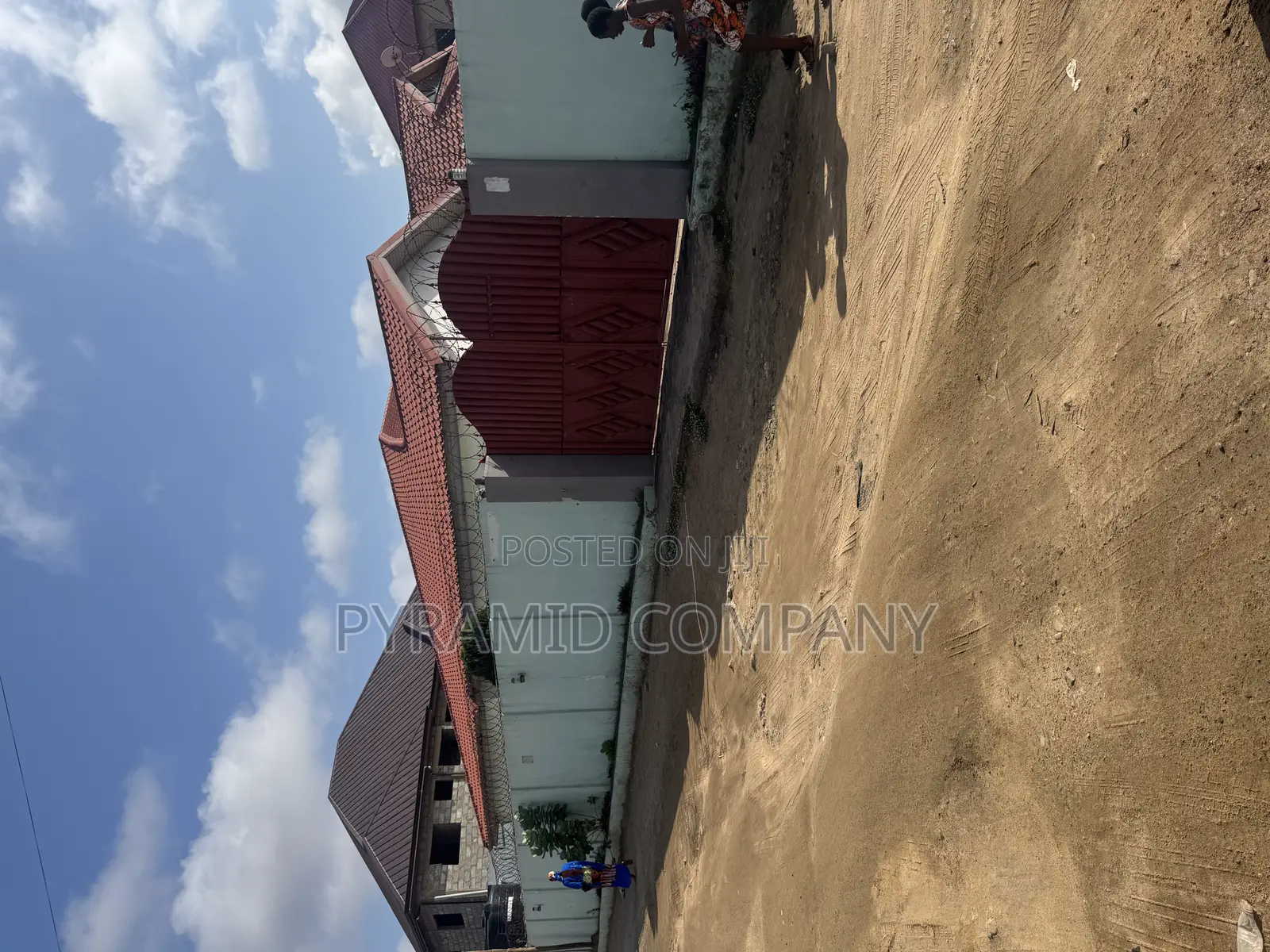 6bdrm House in Pyramid Estate, Kasoa for sale in Kasoa