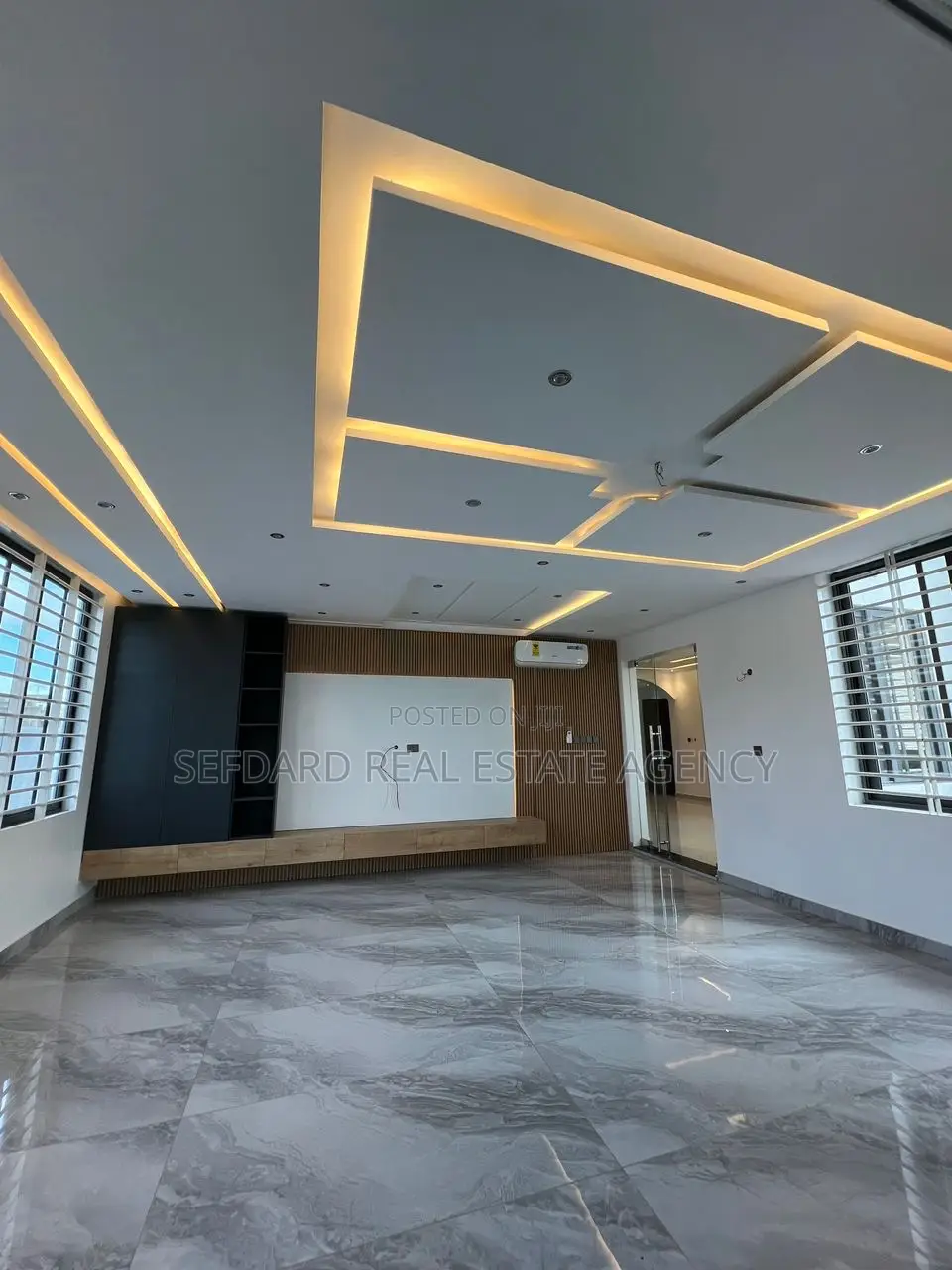 5bdrm Mansion in East Legon for sale in East Legon