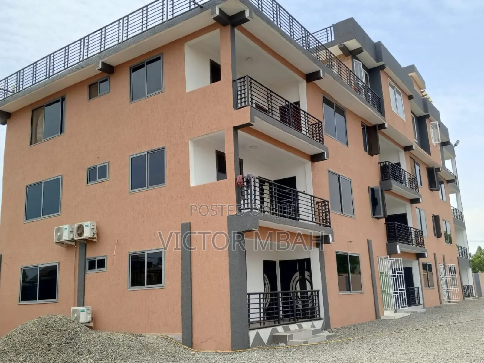 2bdrm Penthouse in Tema Community 25 for rent in Community 25