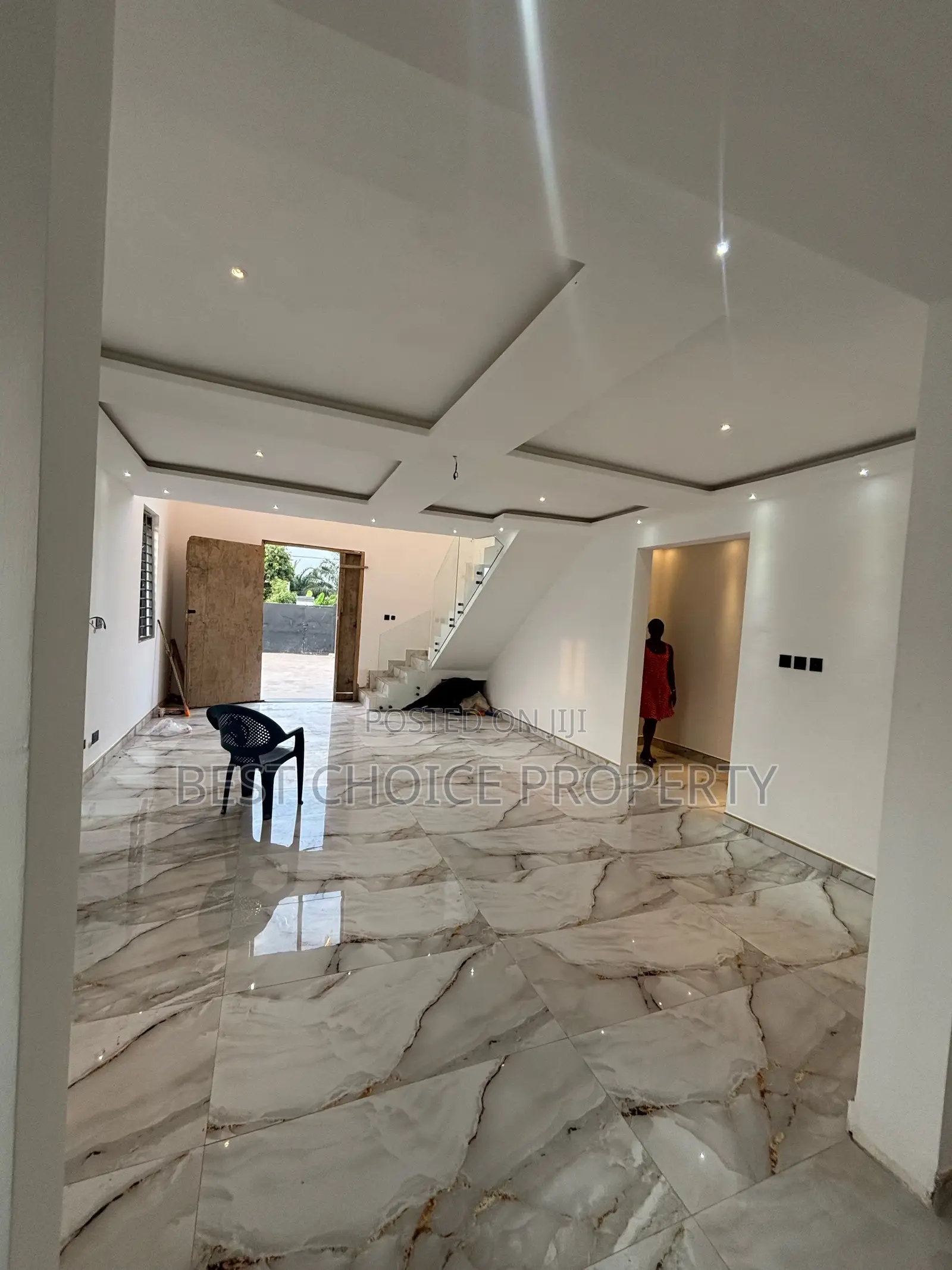 Executive 5 Bedroom Duplex House For Sale in Adenta