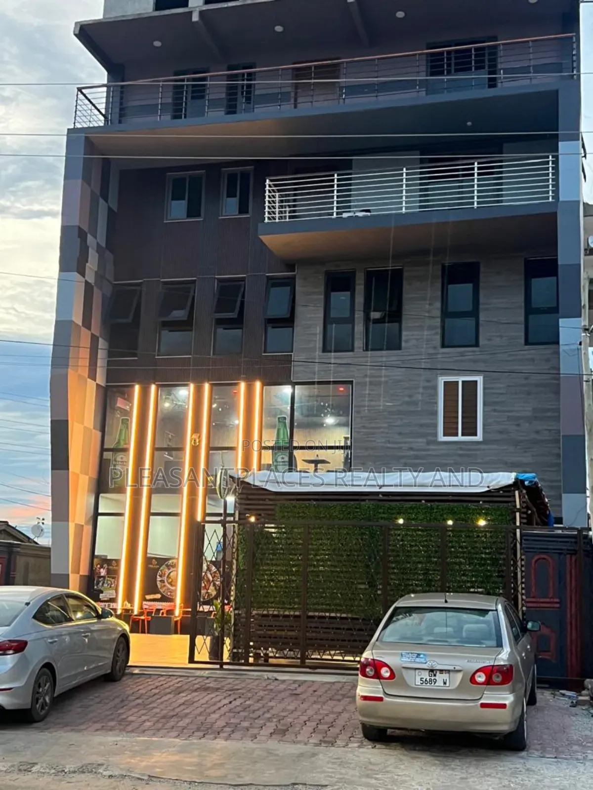 3bdrm Apartment in Pleasantplaces, Abelemkpe for rent in Abelemkpe
